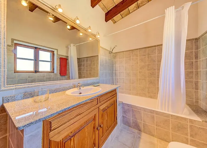 Seguinot Mercer By Sealand